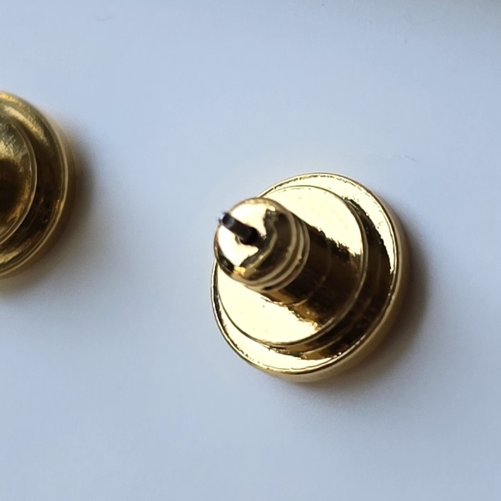Tory Burch Green Heart Stud Earrings - Picture 3 of 3